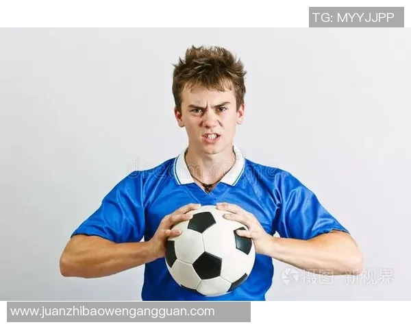 足球明星愤怒瞬间大合集揭示赛场背后的情绪与压力